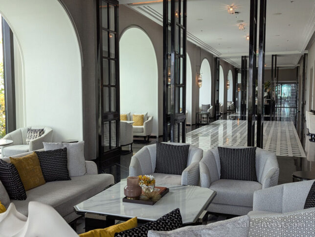 The Ritz-Carlton Bangkok/Lobby
